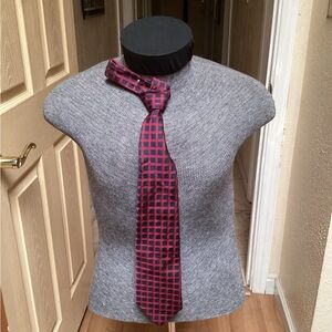 Lauren Ralph Lauren mens 100% silk tie, hand finished